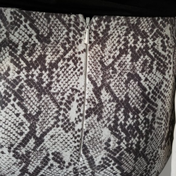 RW & Co. - Snake Print Pencil City Skirt - Size 2 - Picture 6 of 8